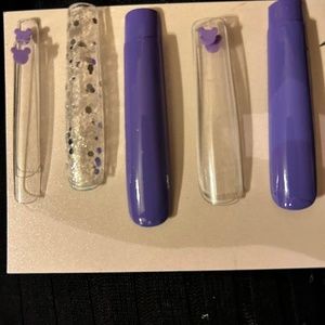 Unisex glammed press on nails & more !